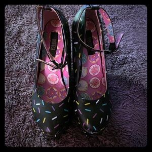 IRON FIST Cupcake Sprinkles Wedges